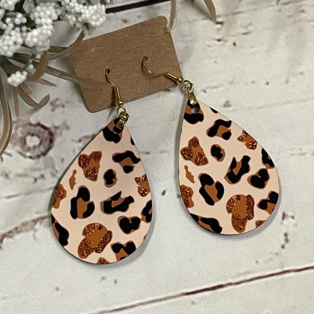 Cheetah Print Earrings - Picture 1 of 1